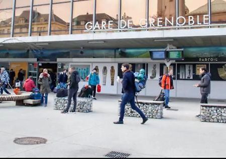 Gold Europole-Gare Lägenhet Grenoble Exteriör bild